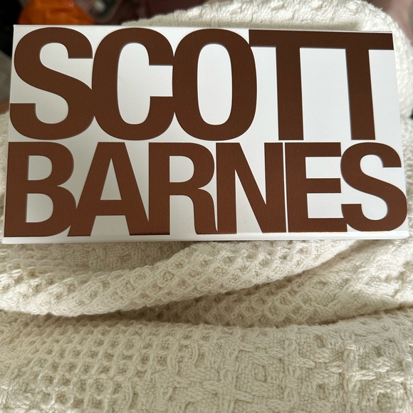 Scott Barnes sculpting and contour palette. Brand new - Picture 2 of 4